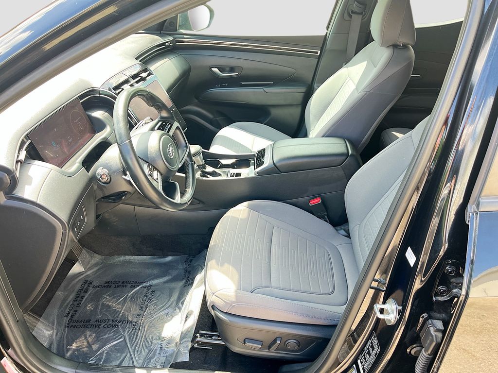 Used 2023 Black Hyundai SEL Premium image 17