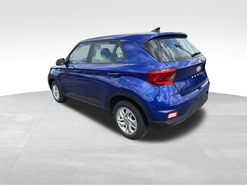 2022 Intense Blue Hyundai Venue SE FWD SUV