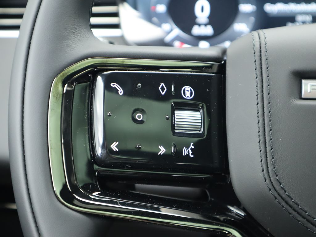 2025 Land Rover Range Rover Sport Dynamic 12