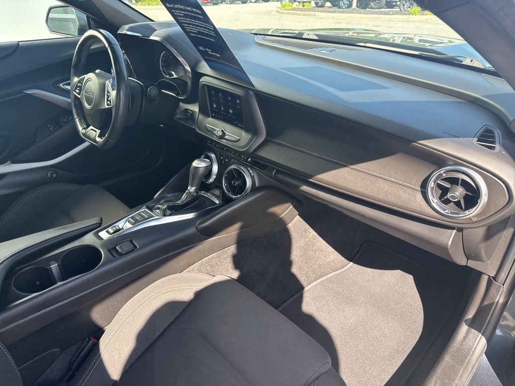 2020 Chevrolet Camaro RWD Coupe 1LT