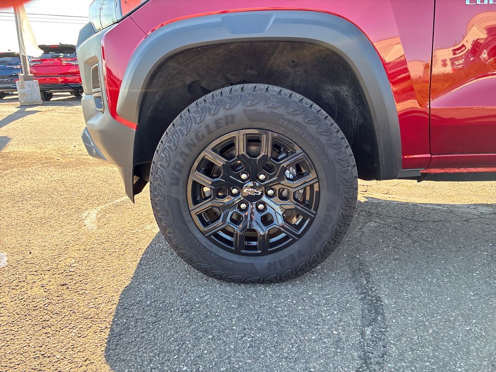 2024 Chevrolet Colorado Trail Boss - 8