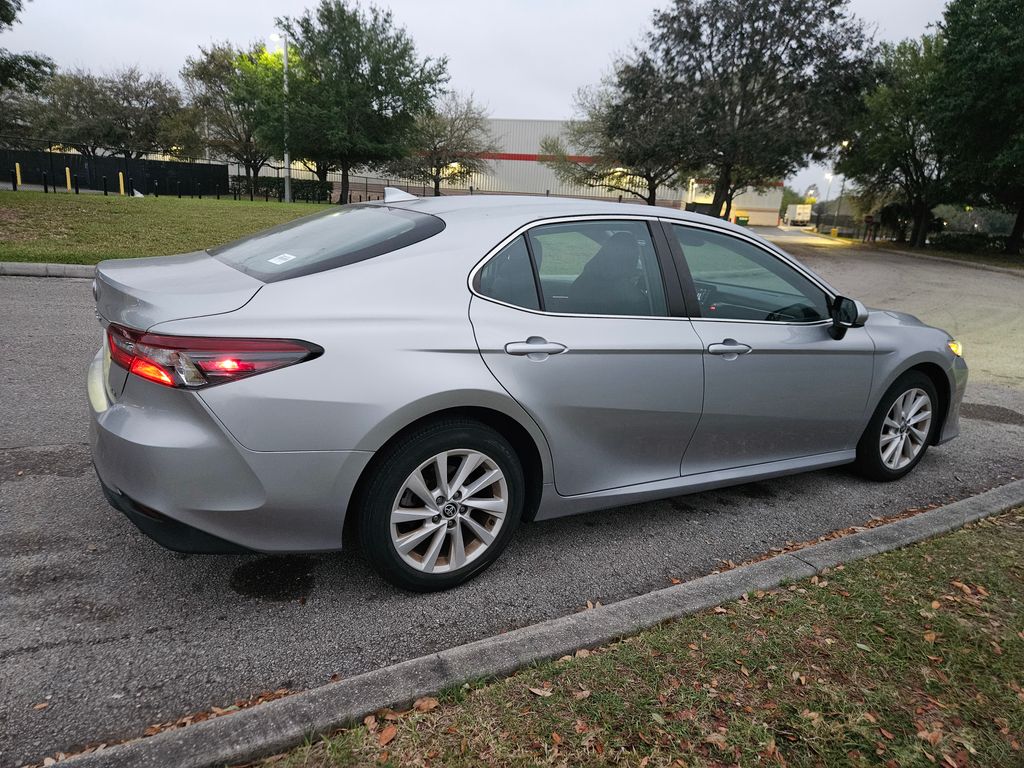 2022 Toyota Camry LE 5