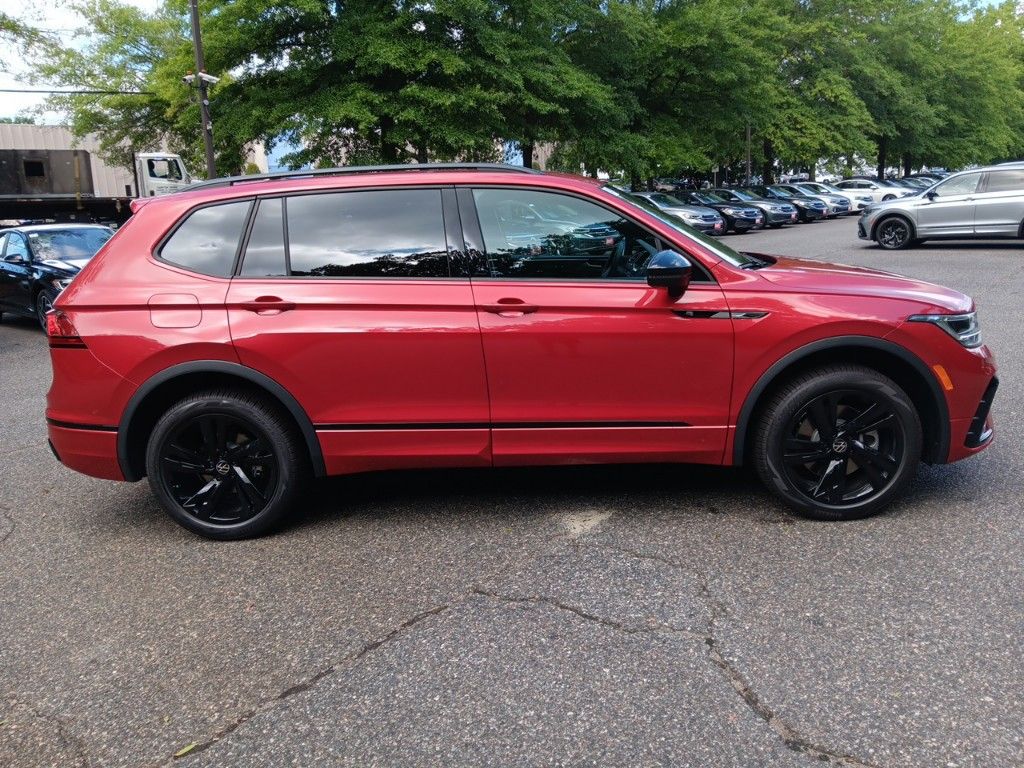 2024 Volkswagen Tiguan 2.0T SE R-Line Black 6