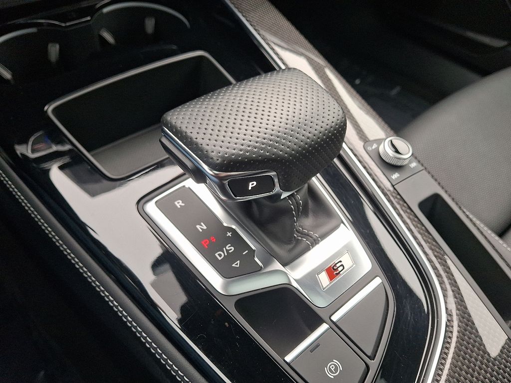 Thumbnail: 2022 Audi S4 - 15