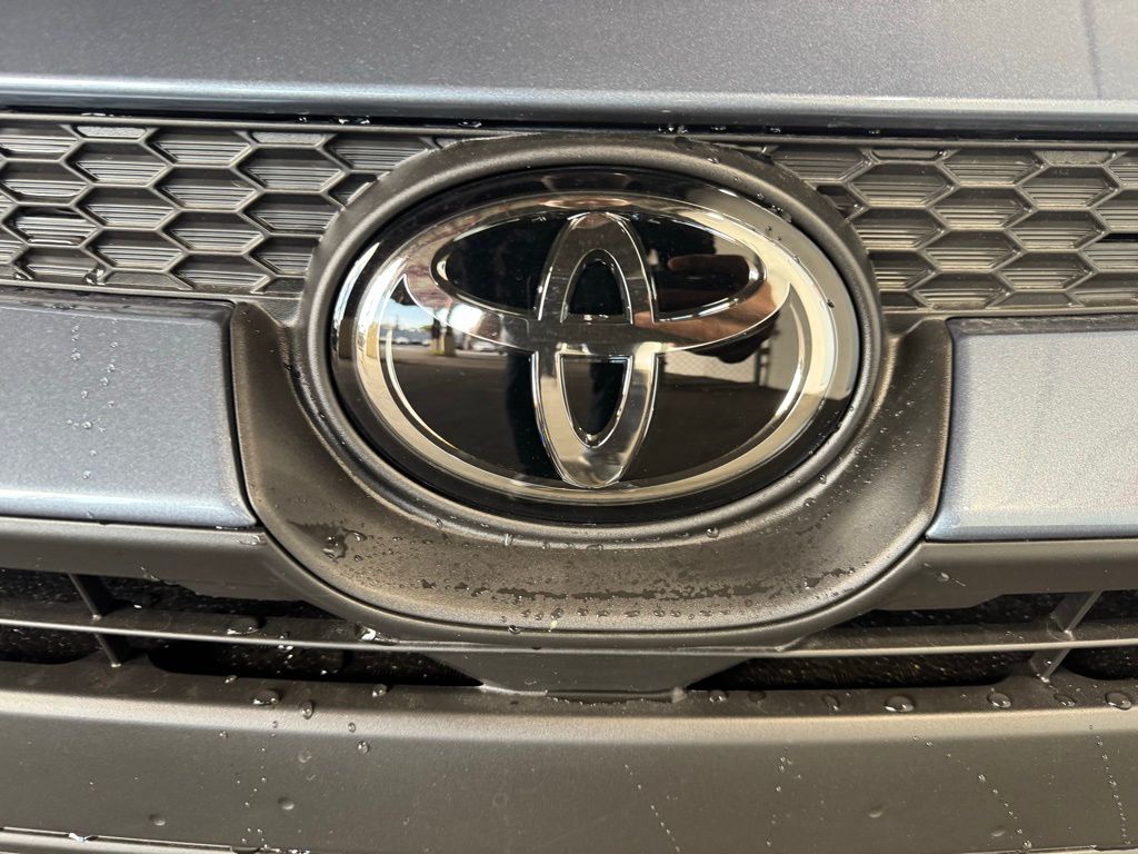 Thumbnail: 2025 Toyota Corolla - 11