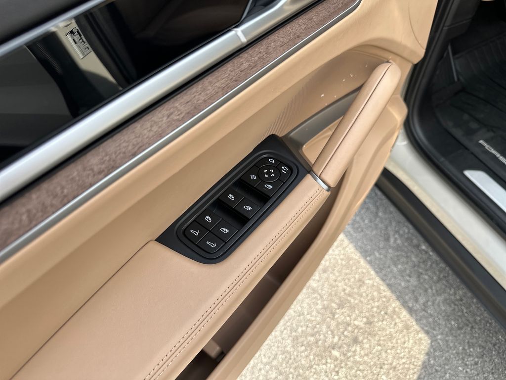 Used Car 2024 Porsche Cayenne  Base For Sale Under $80,000 In Austin, Texas