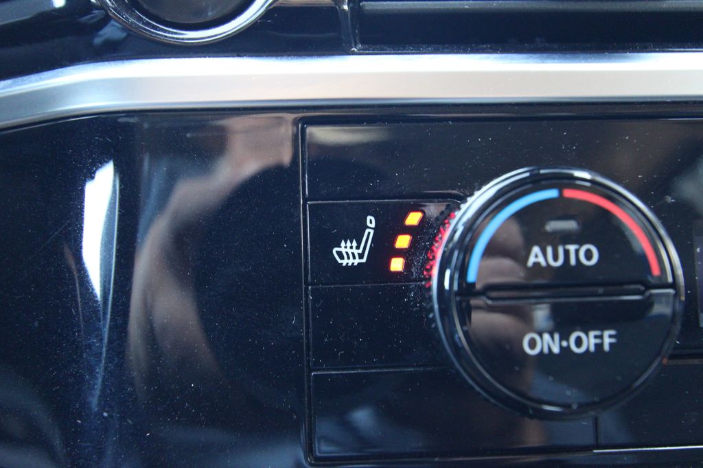 Used 2025 Nissan Pathfinder SUV