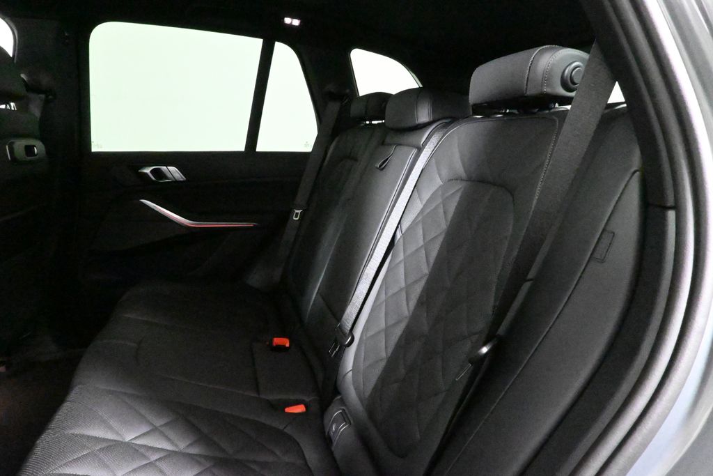 Thumbnail: 2026 BMW X5 - 4