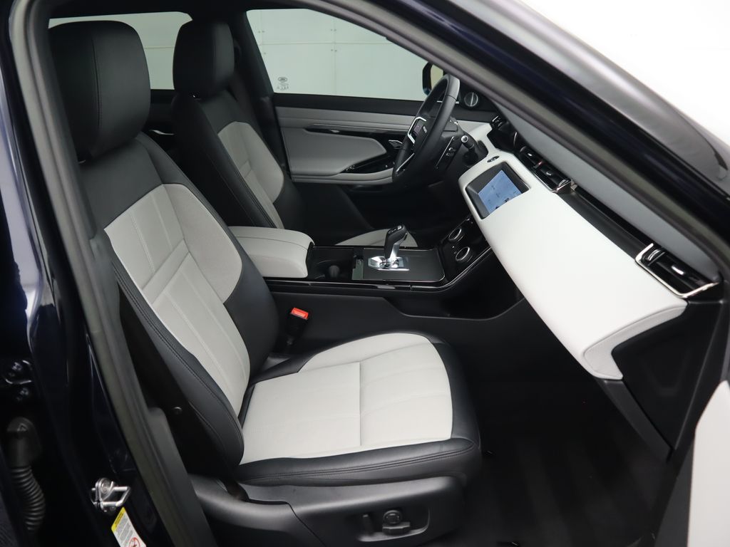 2023 Land Rover Range Rover Evoque Dynamic 21
