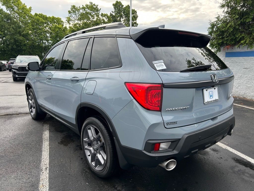 Thumbnail: 2023 Honda Passport - 3
