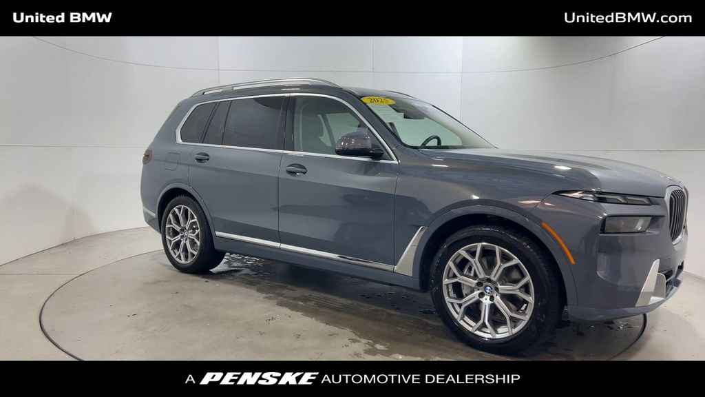 Thumbnail: 2025 BMW X7 - 2