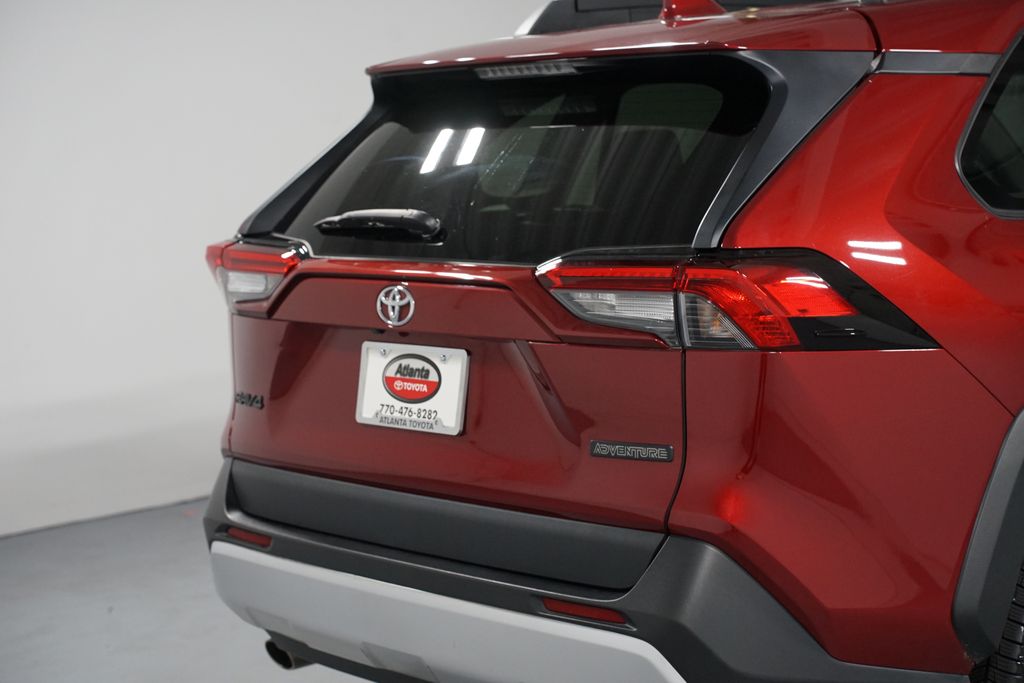Thumbnail: 2019 Toyota RAV4 - 9