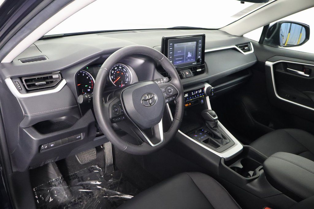 Thumbnail: 2021 Toyota RAV4 - 7