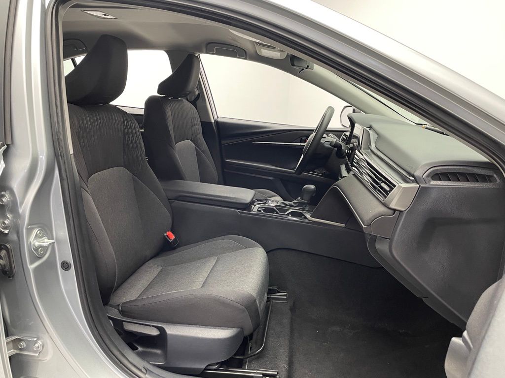 Thumbnail: 2025 Toyota Camry - 17