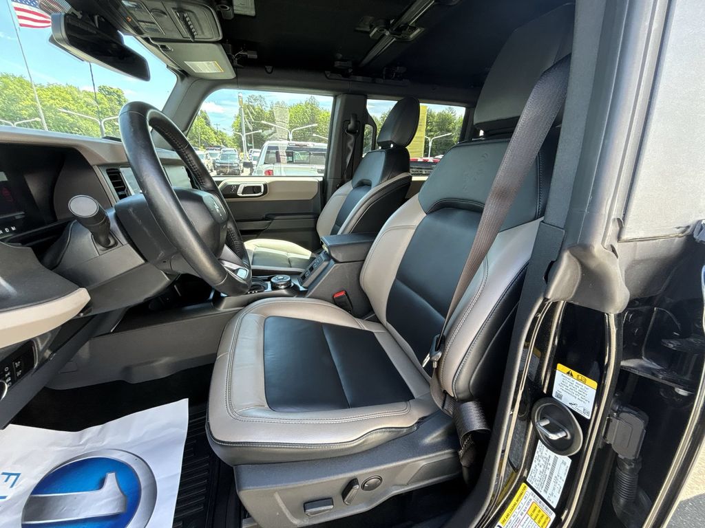 Used 2024 Shadow Black Ford Wildtrak image 13