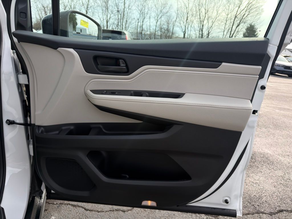 Thumbnail: 2026 Honda Odyssey - 27