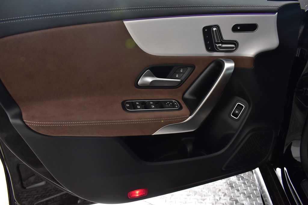 2025 Mercedes-Benz CLA 250 11