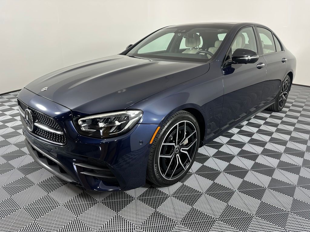 Thumbnail: 2021 Mercedes-Benz E-Class - 7