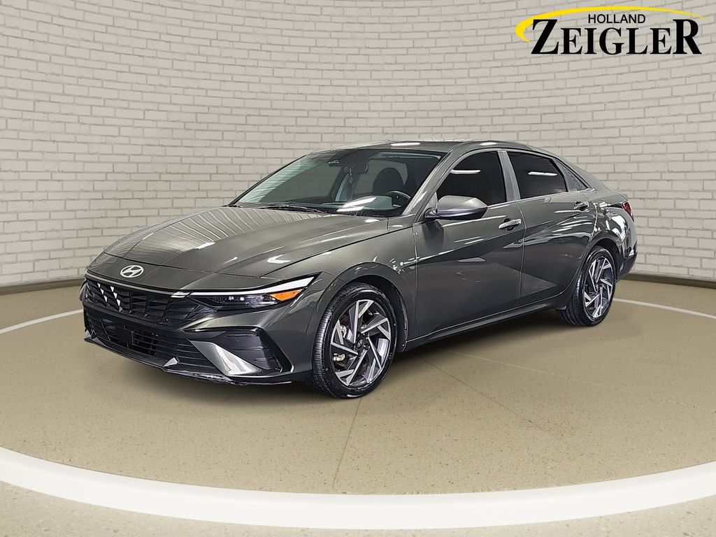 Amazon Gray 2025 Hyundai Elantra Sedan Front-Wheel Drive Continuously Variable Transmission
