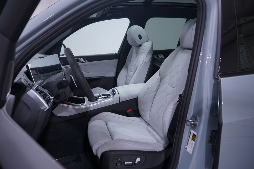 Thumbnail: 2026 BMW X5 - 7
