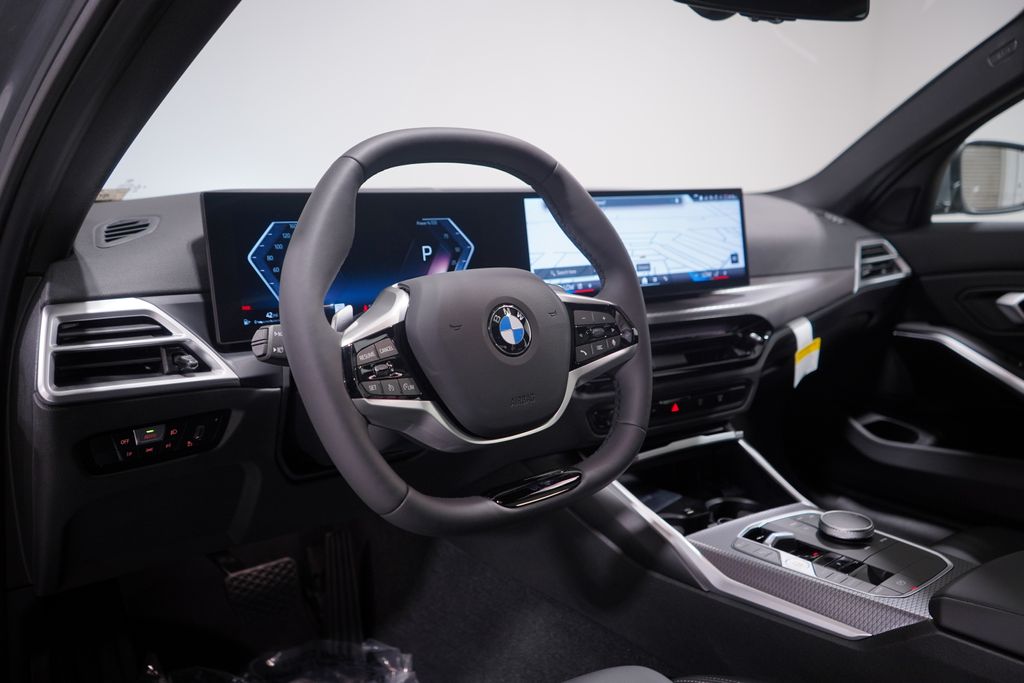 Thumbnail: 2025 BMW 3 Series - 6