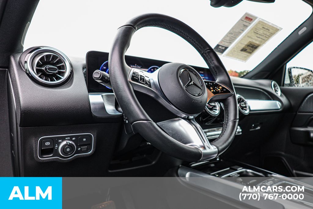 Used 2024 White Mercedes-Benz 250+ image 27