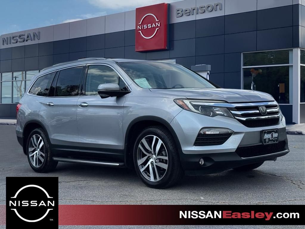 Lunar Silver Metallic 2017 Honda Pilot SUV / Crossover Front-Wheel Drive 9-Speed Automatic