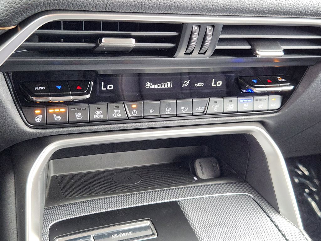 2026 Mazda CX-90 Preferred Package - Photo 10