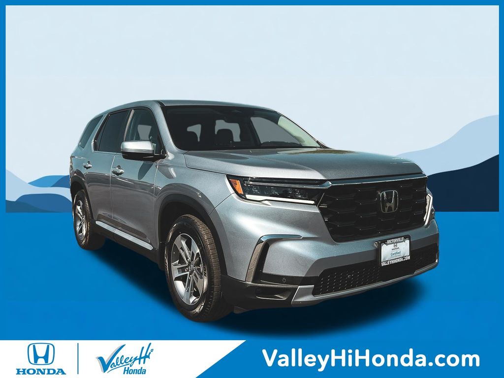 Silver 2025 Honda Pilot SUV / Crossover Front-Wheel Drive Automatic