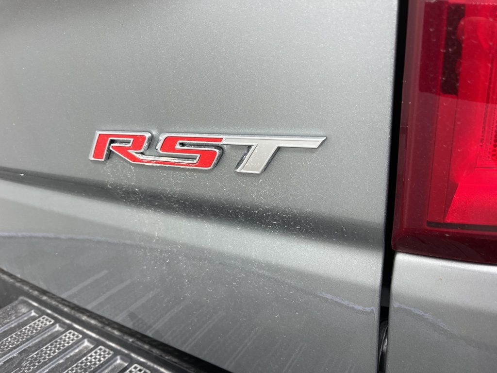 Thumbnail: 2025 Chevrolet Silverado 1500 - 18