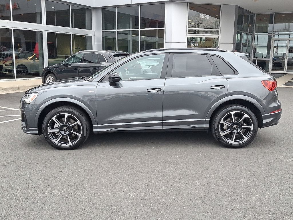 Thumbnail: 2025 Audi Q3 - 7