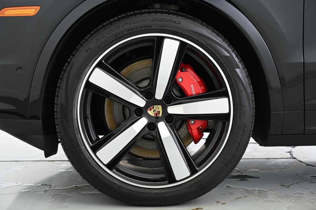 2024 Porsche Cayenne S 15