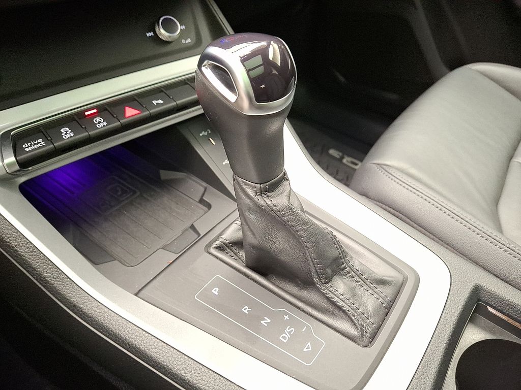 Thumbnail: 2023 Audi Q3 - 15