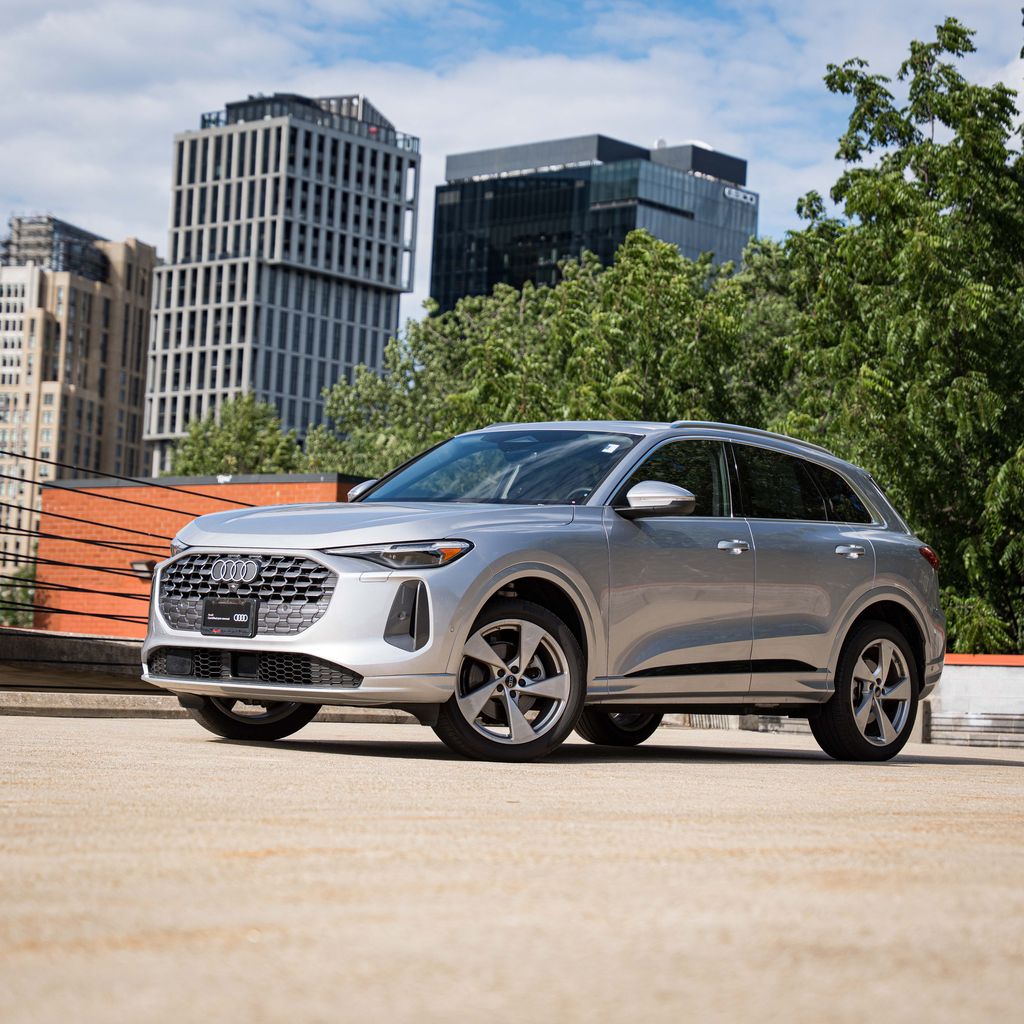 2025 Audi Q5 2.0T Premium Plus