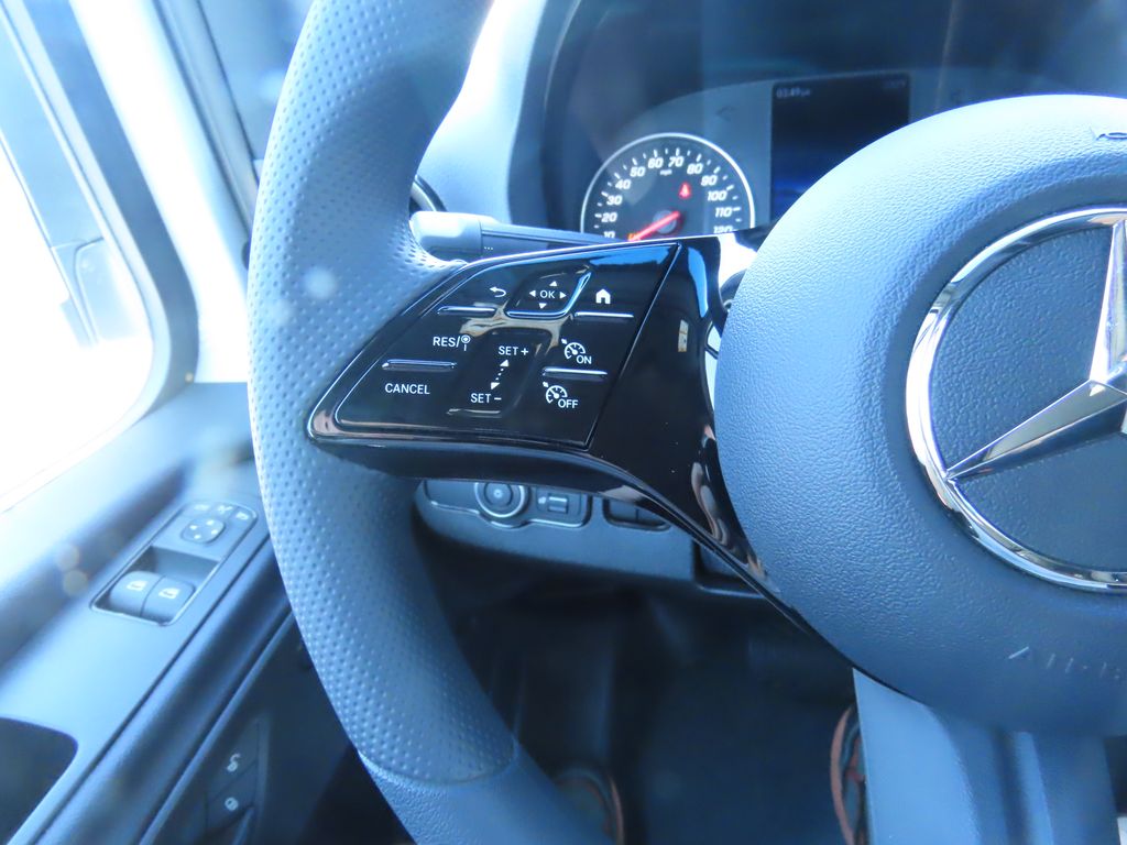 Thumbnail: 2025 Mercedes-Benz Sprinter - 12