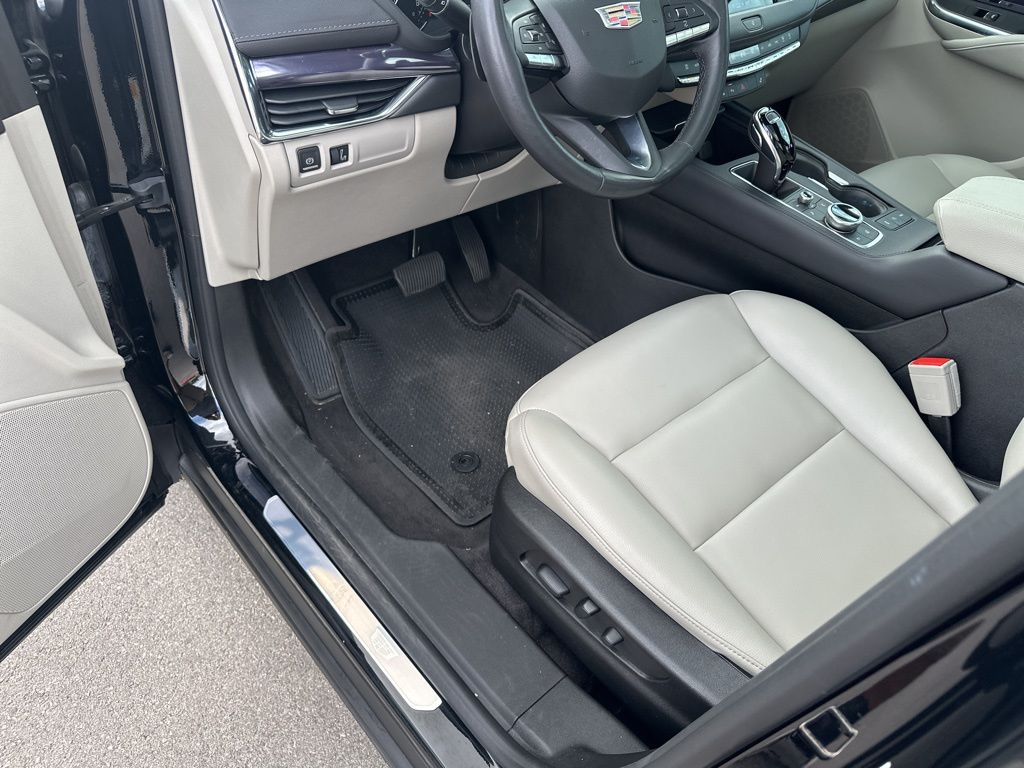 Used Car 2023 Cadillac Xt4  Luxury For Sale Under $30,000 In Austin, Texas