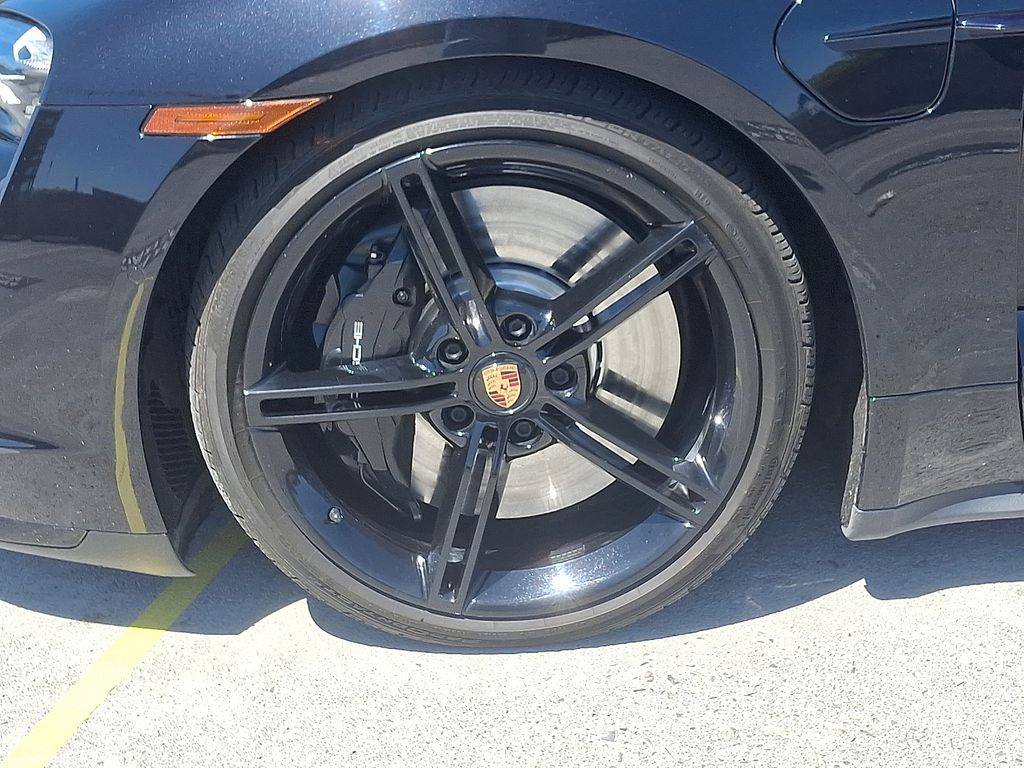 2020 Porsche Taycan Turbo 10