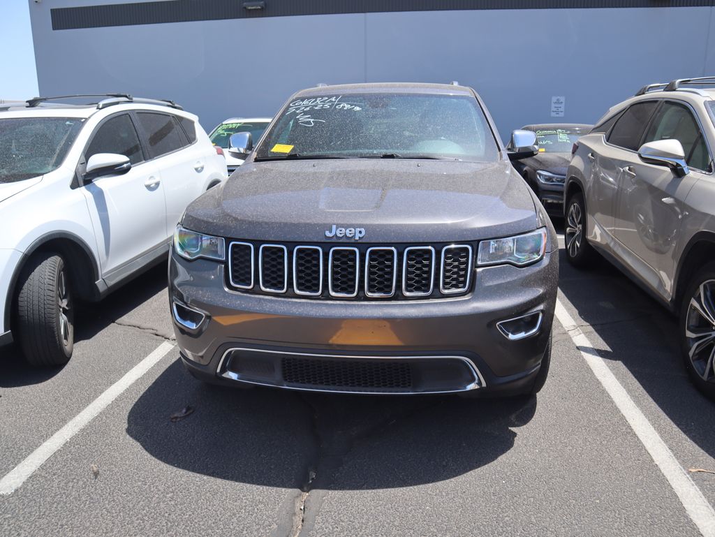 Thumbnail: 2017 Jeep Grand Cherokee - 3