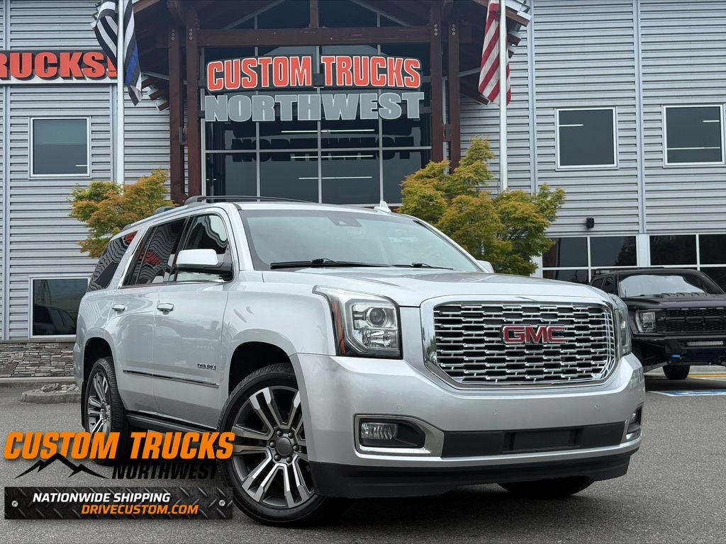 Silver 2018 GMC Yukon SUV / Crossover Four-Wheel Drive