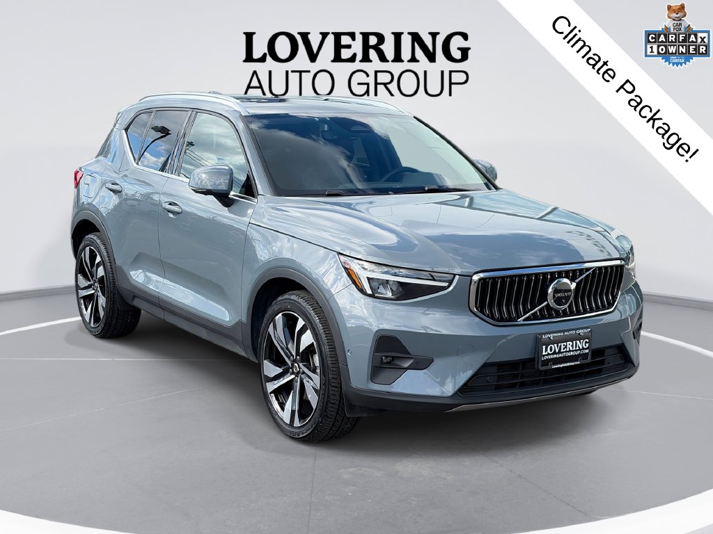 2023 Volvo XC40 B5 Plus Bright Theme AWD
