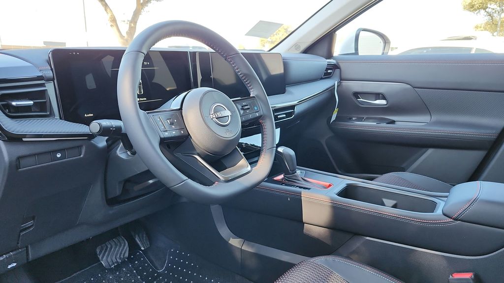 2025 Nissan Kicks