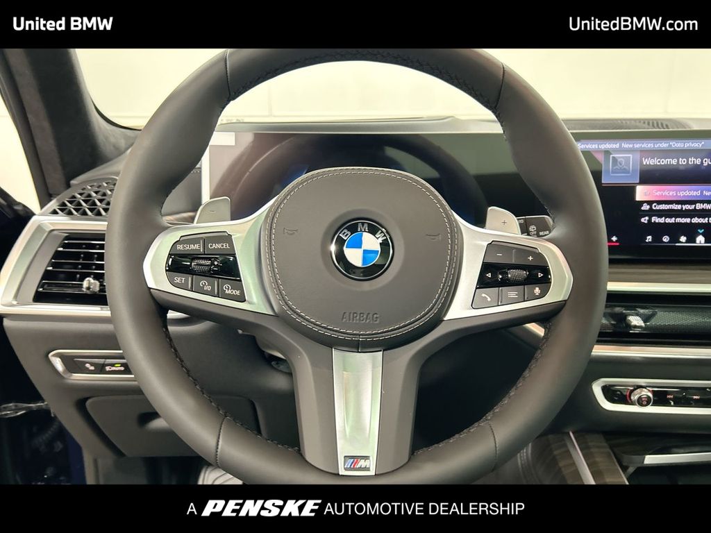 Thumbnail: 2026 BMW X7 - 14