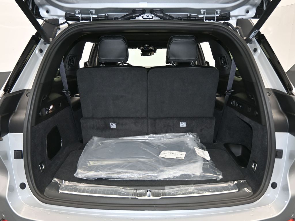 Used 2024 Silver Zynith Jeep Overland image 35