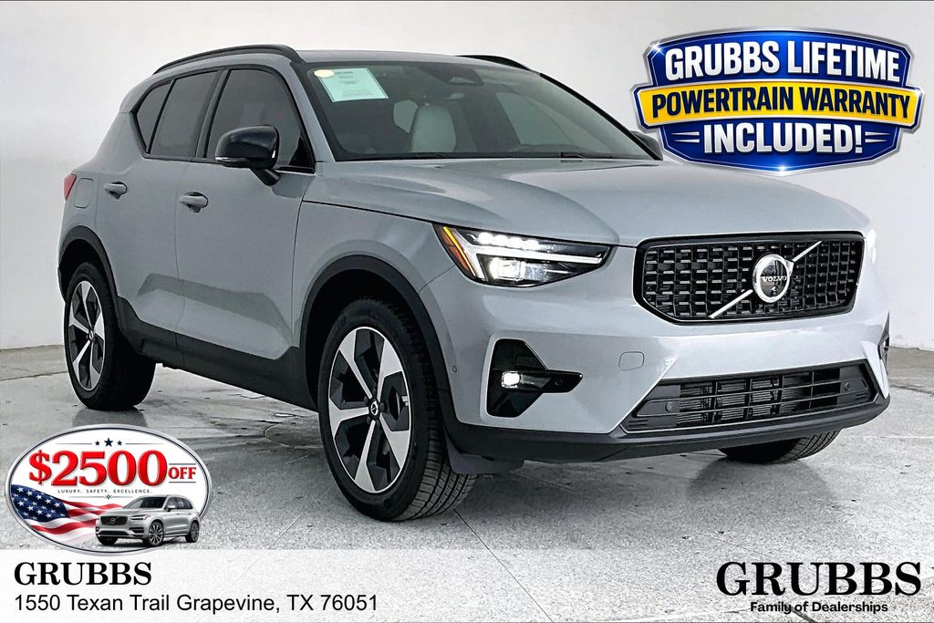 Gray Metallic 2026 Volvo XC40 SUV / Crossover All-Wheel Drive Automatic