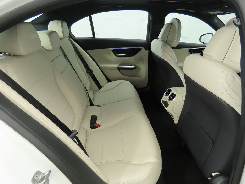 2025 Mercedes-Benz C-Class C 300 23