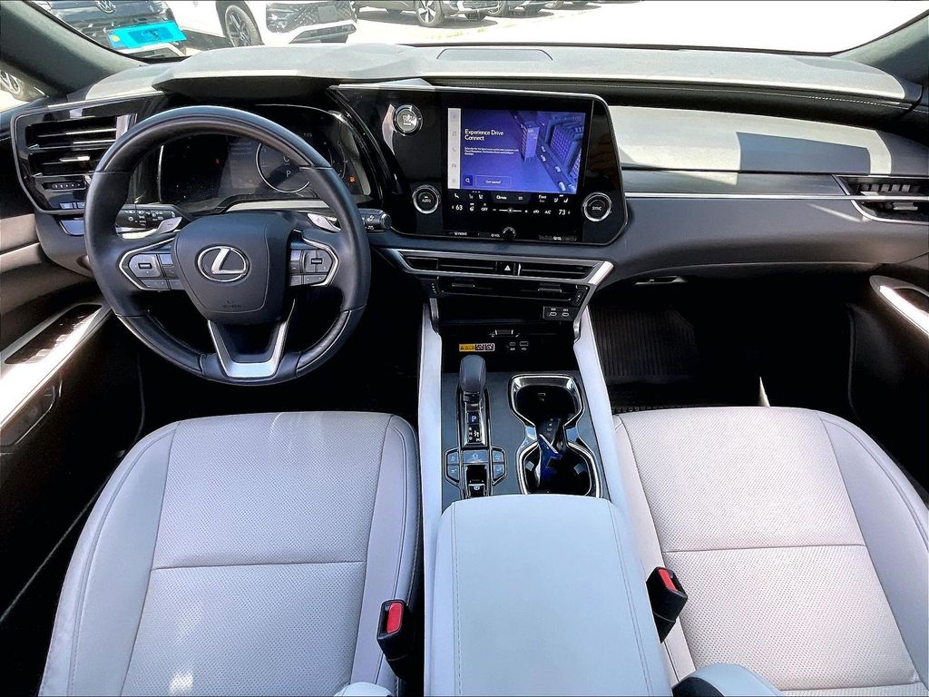 2024 Lexus RX — photo 20