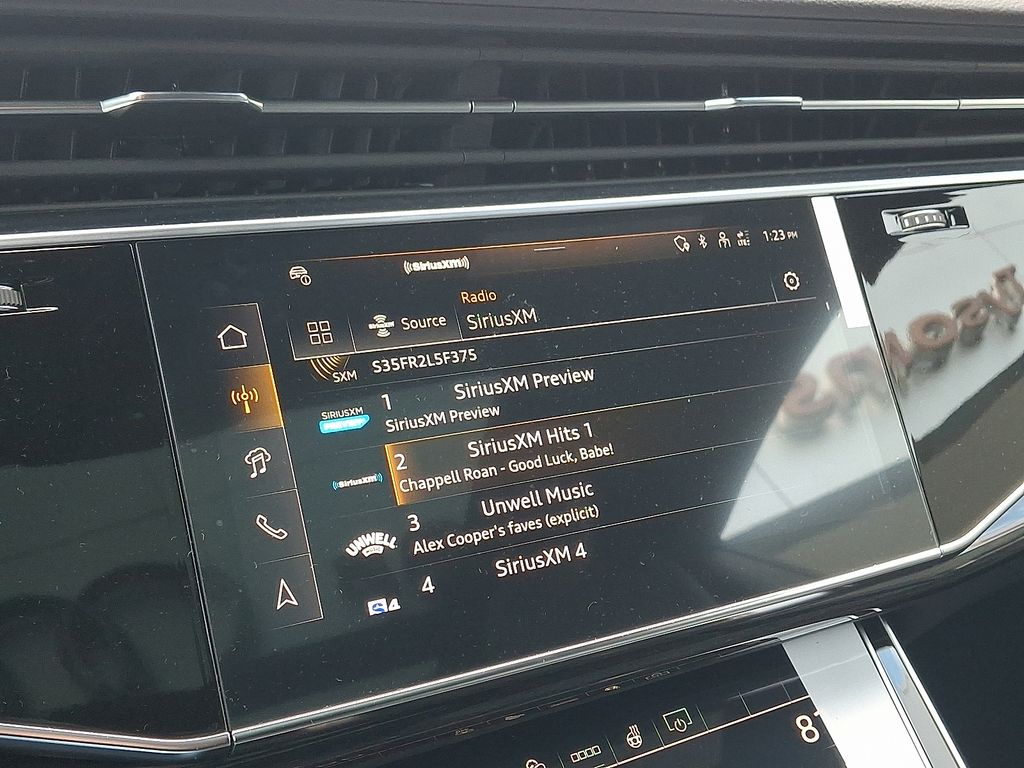 Thumbnail: 2026 Audi Q8 - 17