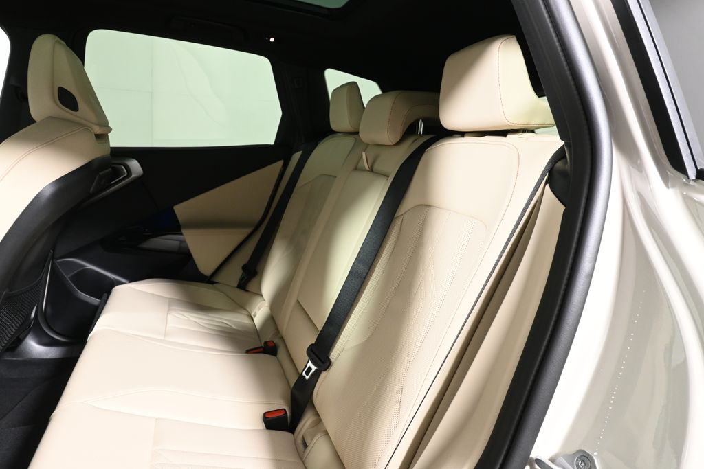 Thumbnail: 2026 BMW X3 - 4