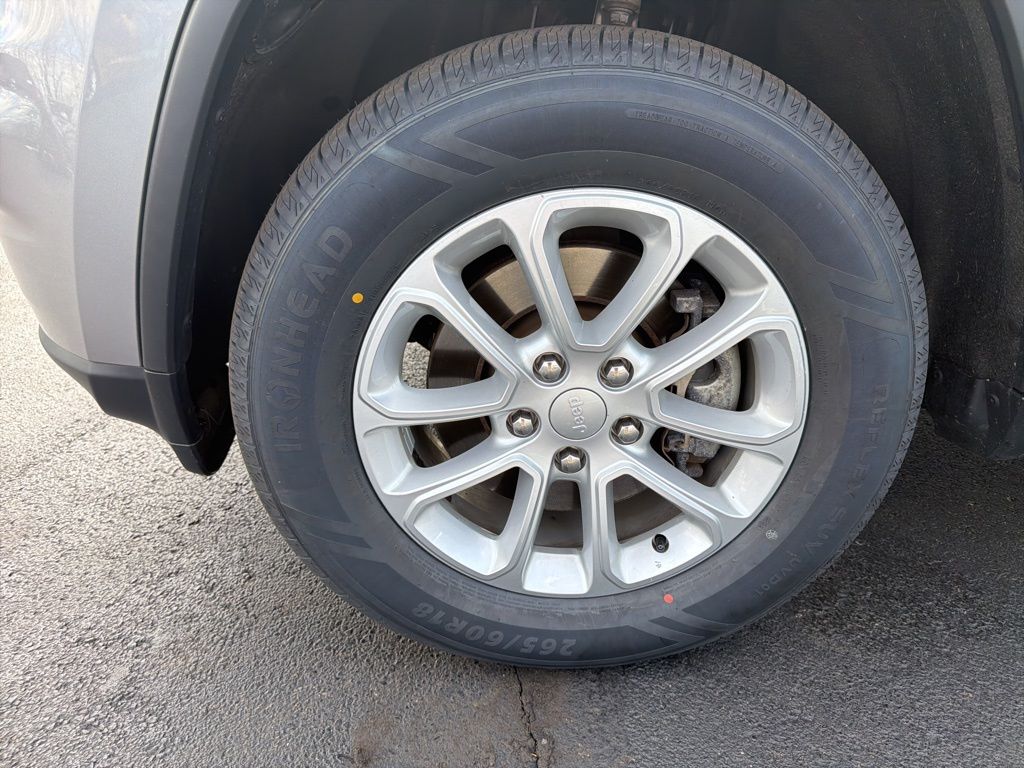 Thumbnail: 2021 Jeep Grand Cherokee - 10