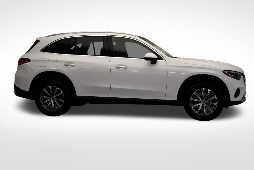 Thumbnail: 2026 Mercedes-Benz GLC - 6